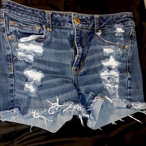 American Eagle shorts size 6.